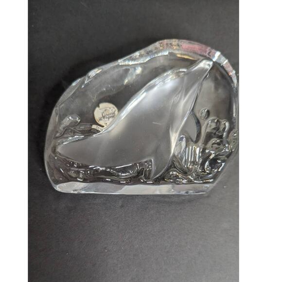 Crystal d Arques etched 3D dolphin crystal glass Paperweight Made in France - Picture 4 of 7